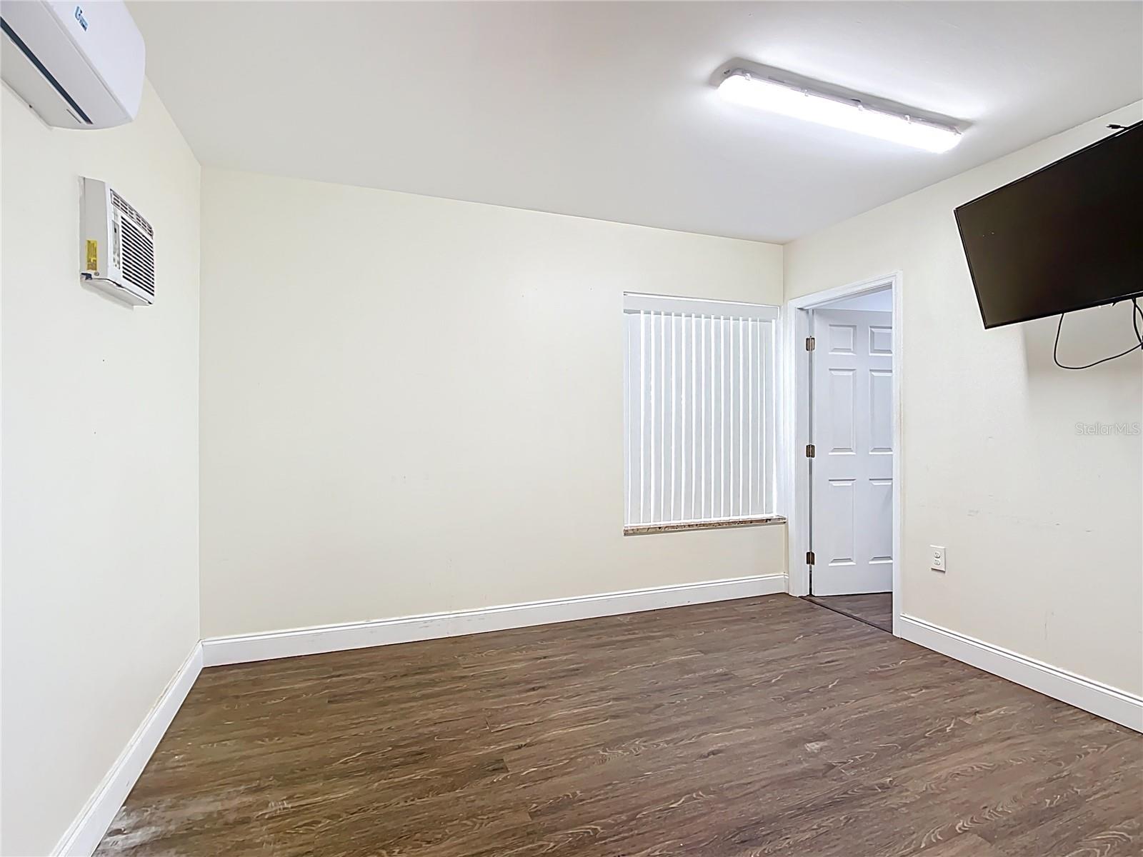 IMPERIALAKES PH ONE - Residential