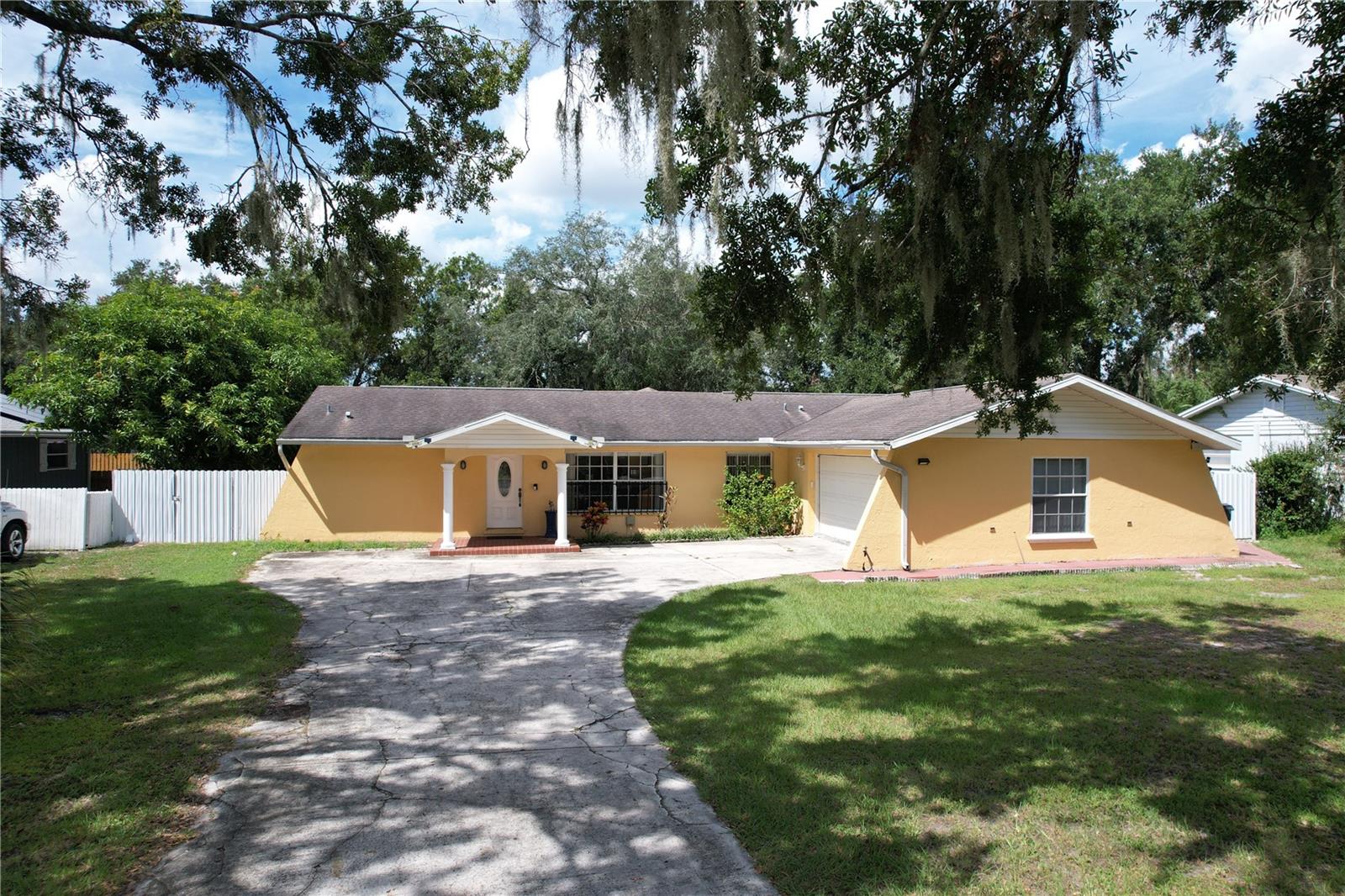 IMPERIALAKES PH ONE - Residential