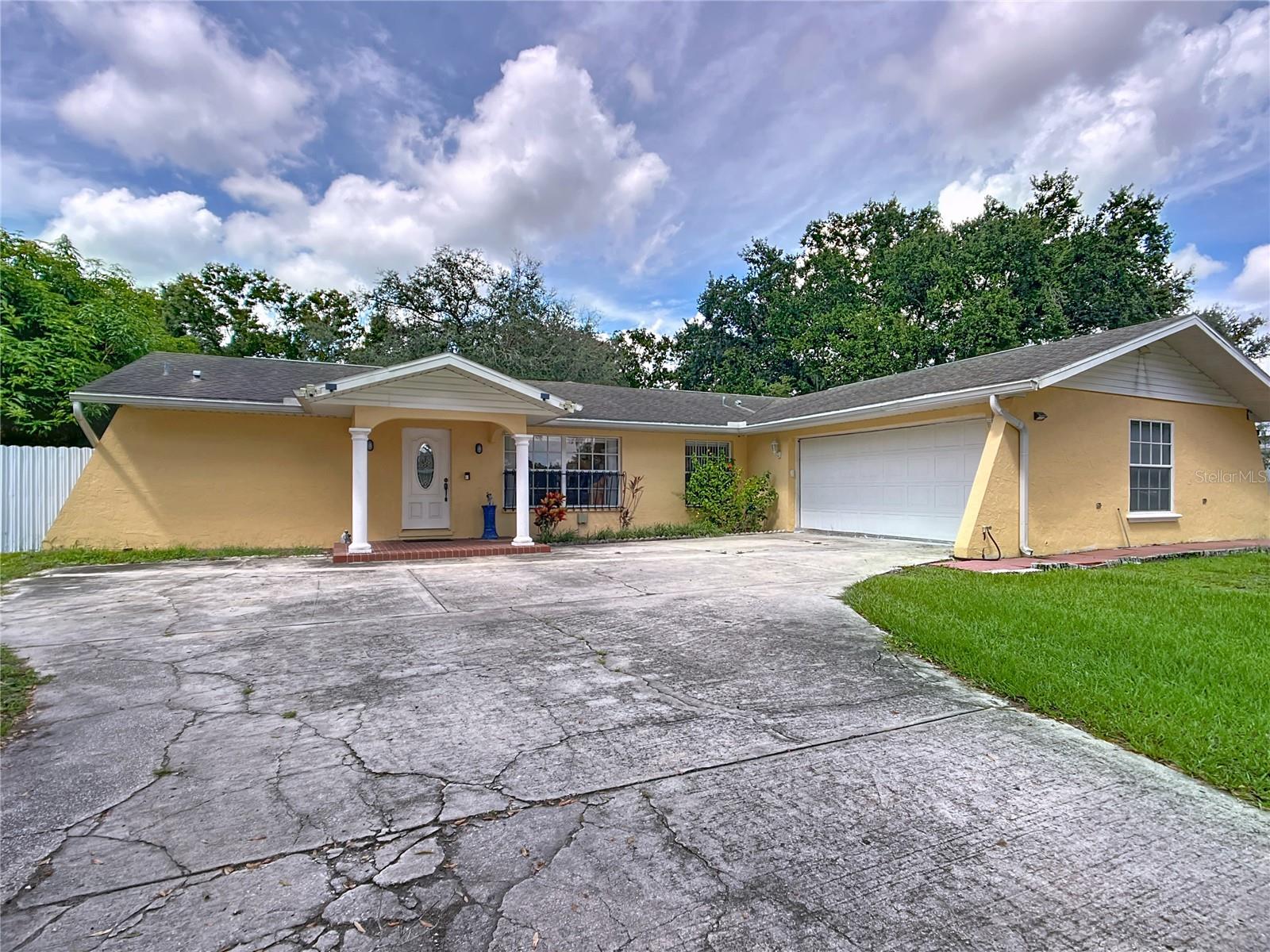 IMPERIALAKES PH ONE - Residential