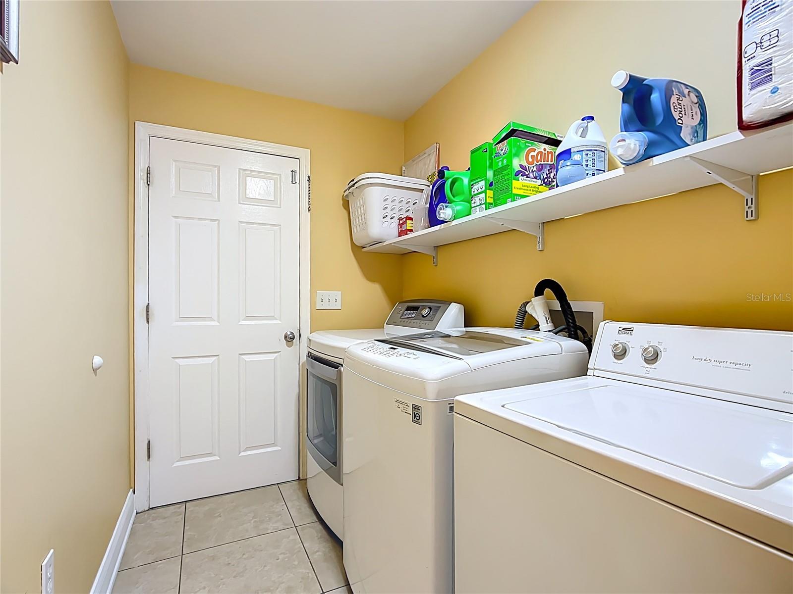 IMPERIALAKES PH ONE - Residential