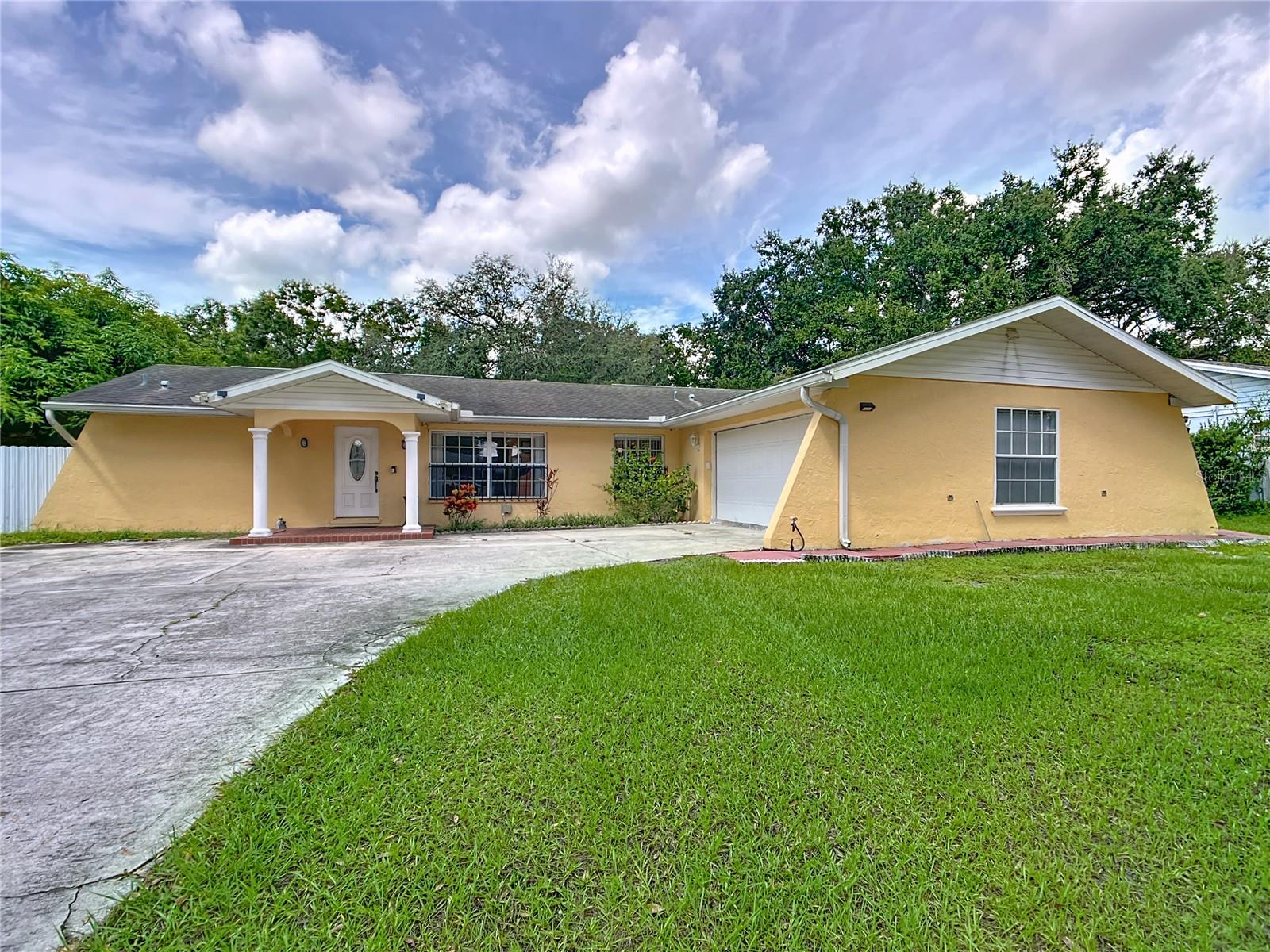 IMPERIALAKES PH ONE - Residential