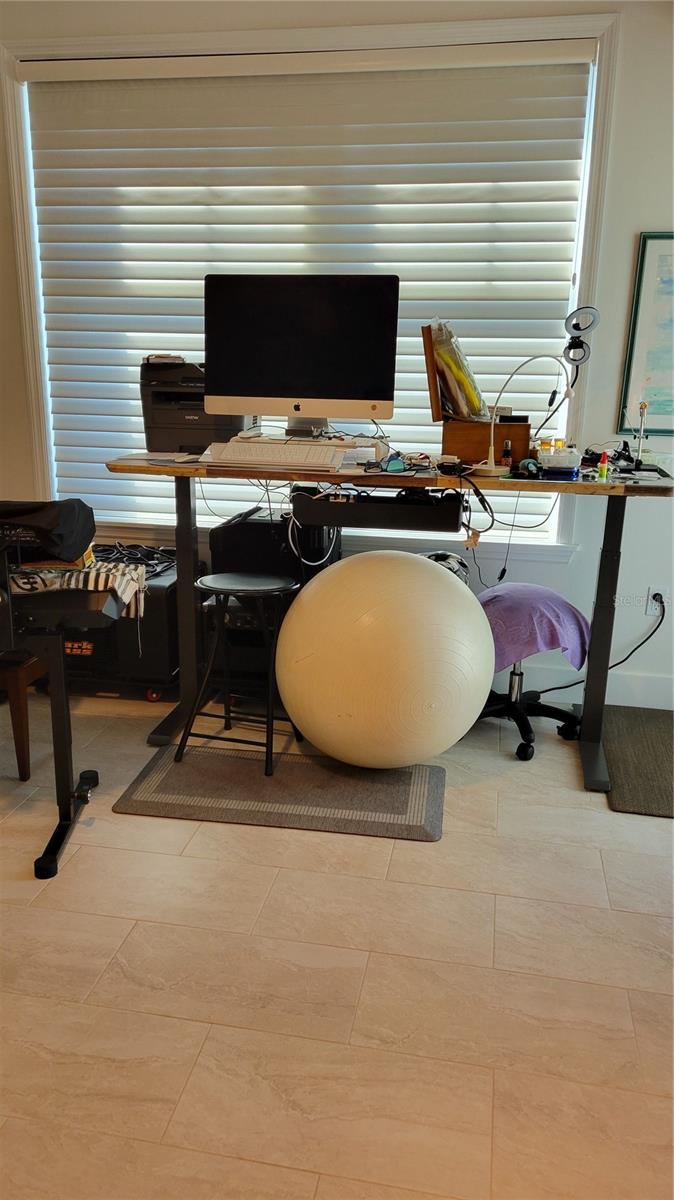 RENAISSANCE - Residential Lease