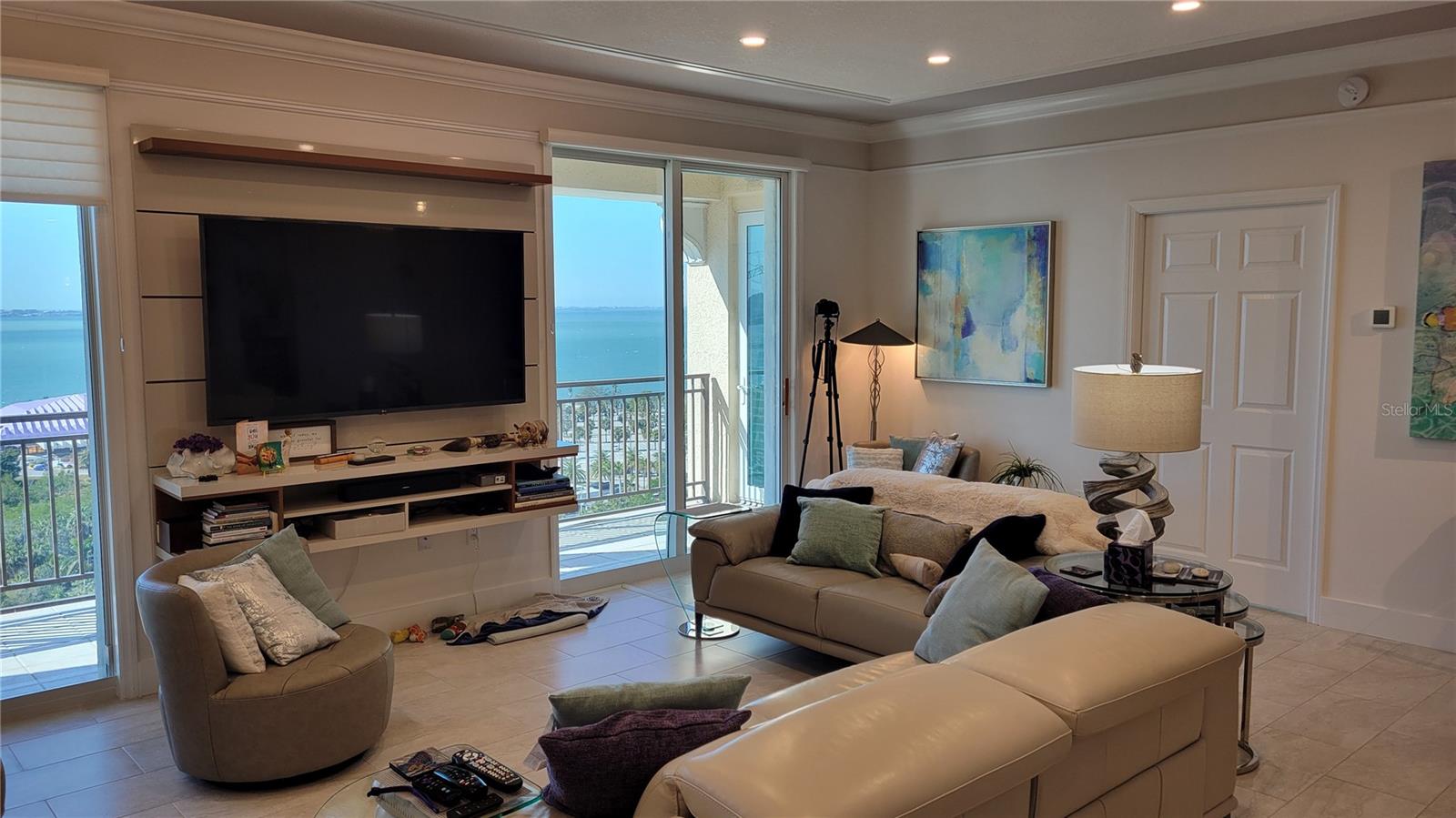 RENAISSANCE - Residential Lease