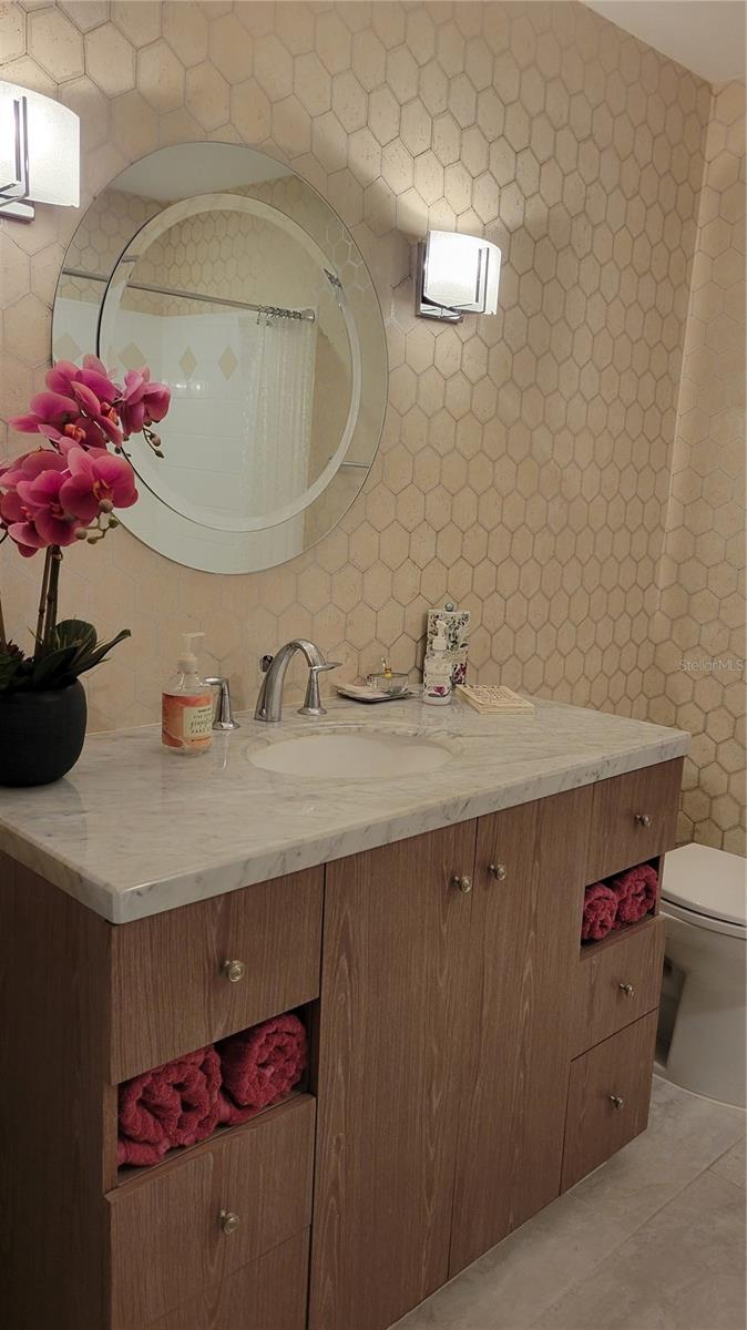 RENAISSANCE - Residential Lease