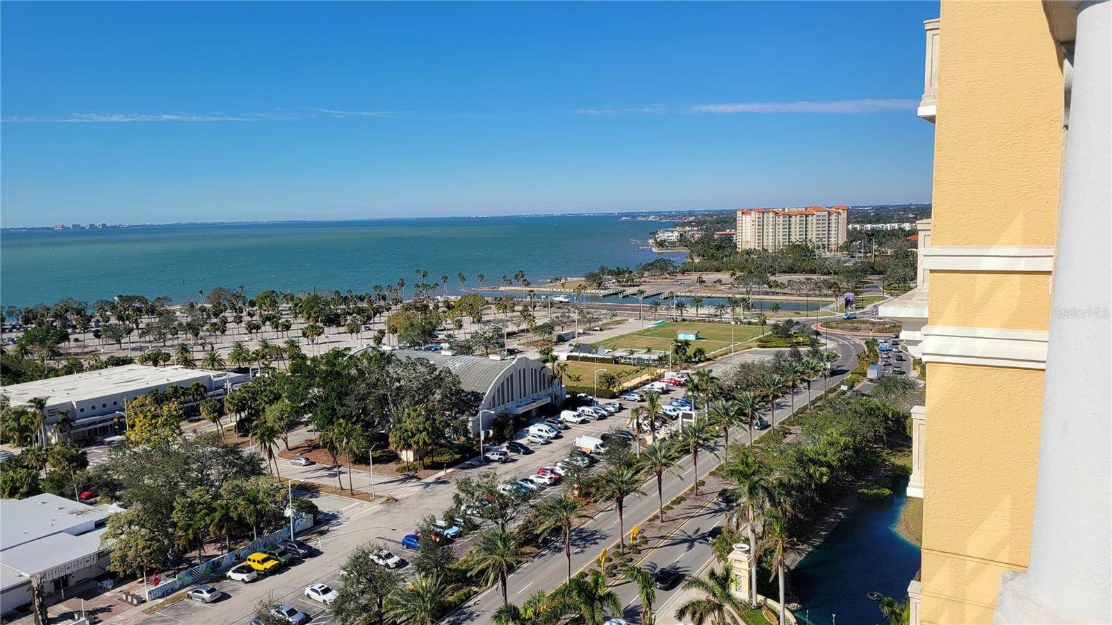 RENAISSANCE - Residential Lease