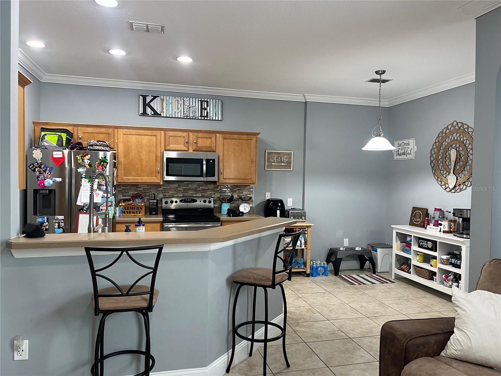 7132 FIVE OAKS DRIVE