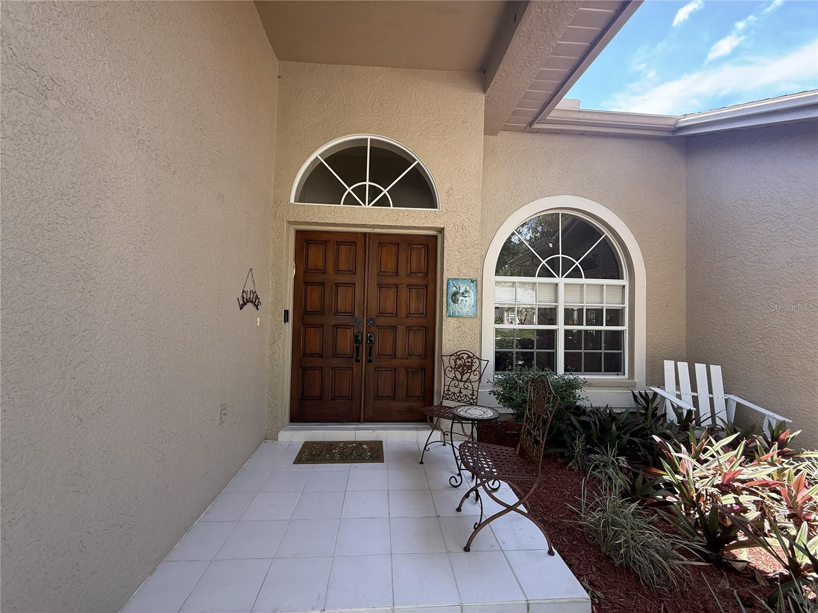 2272 WARWICK DRIVE