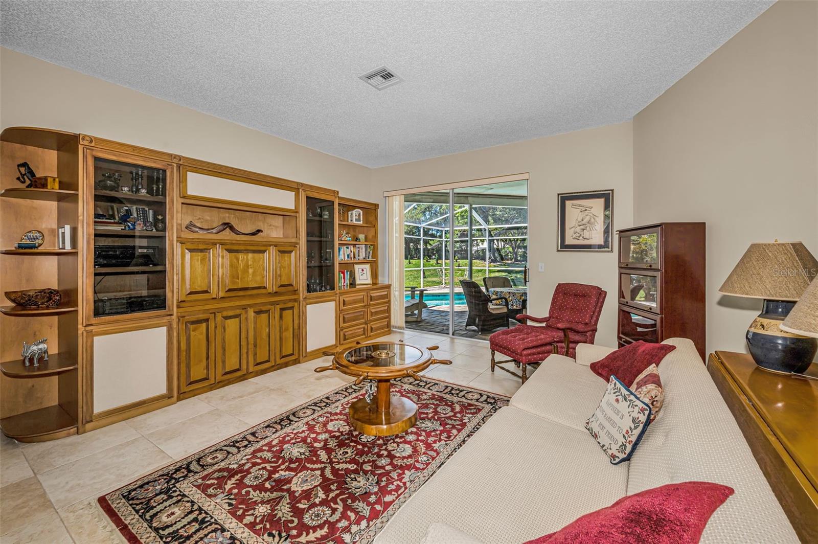 WARWICK HILLS - Residential