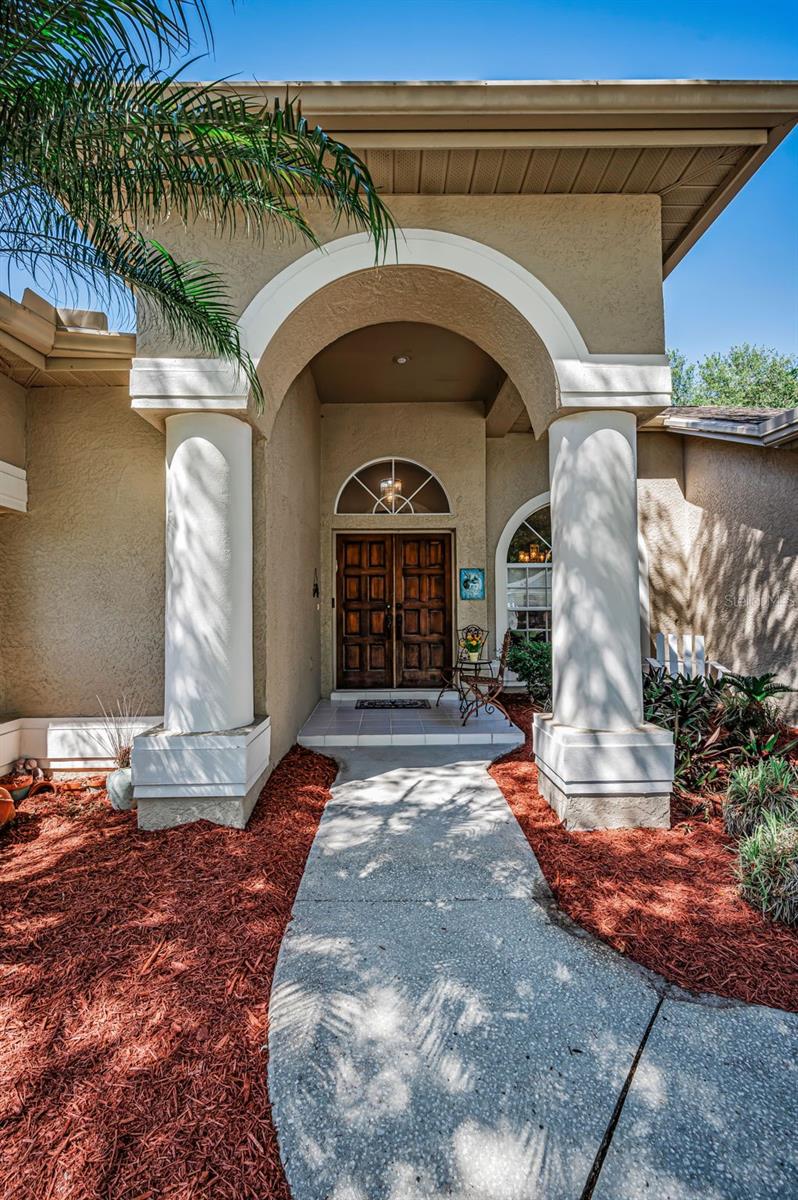 2272 WARWICK DRIVE