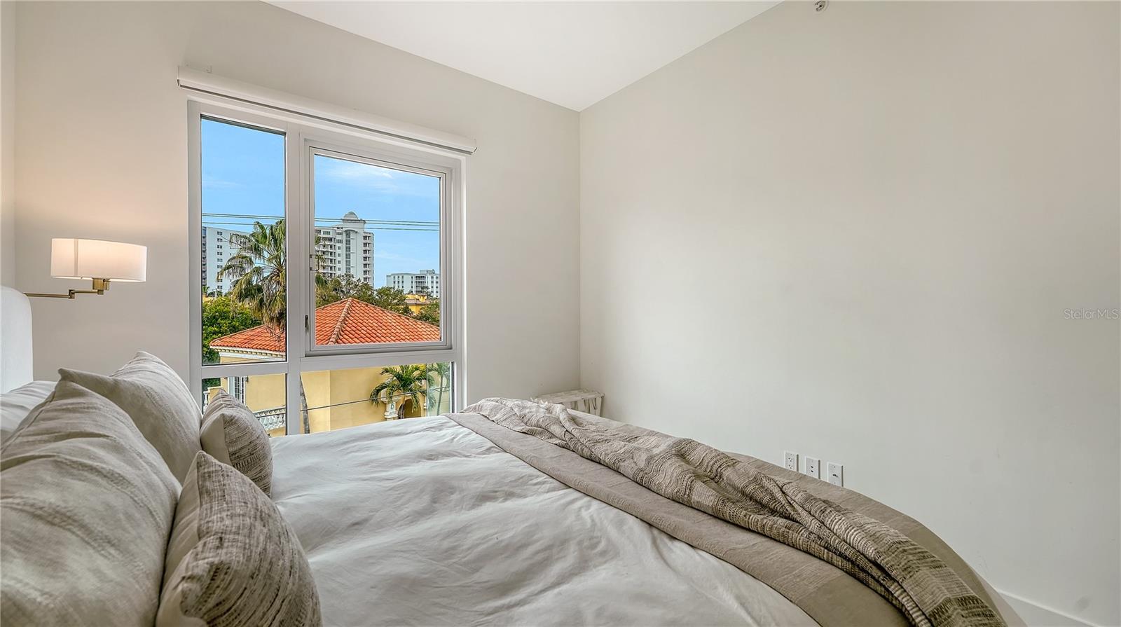 ORANGE CLUB CONDOS - Residential