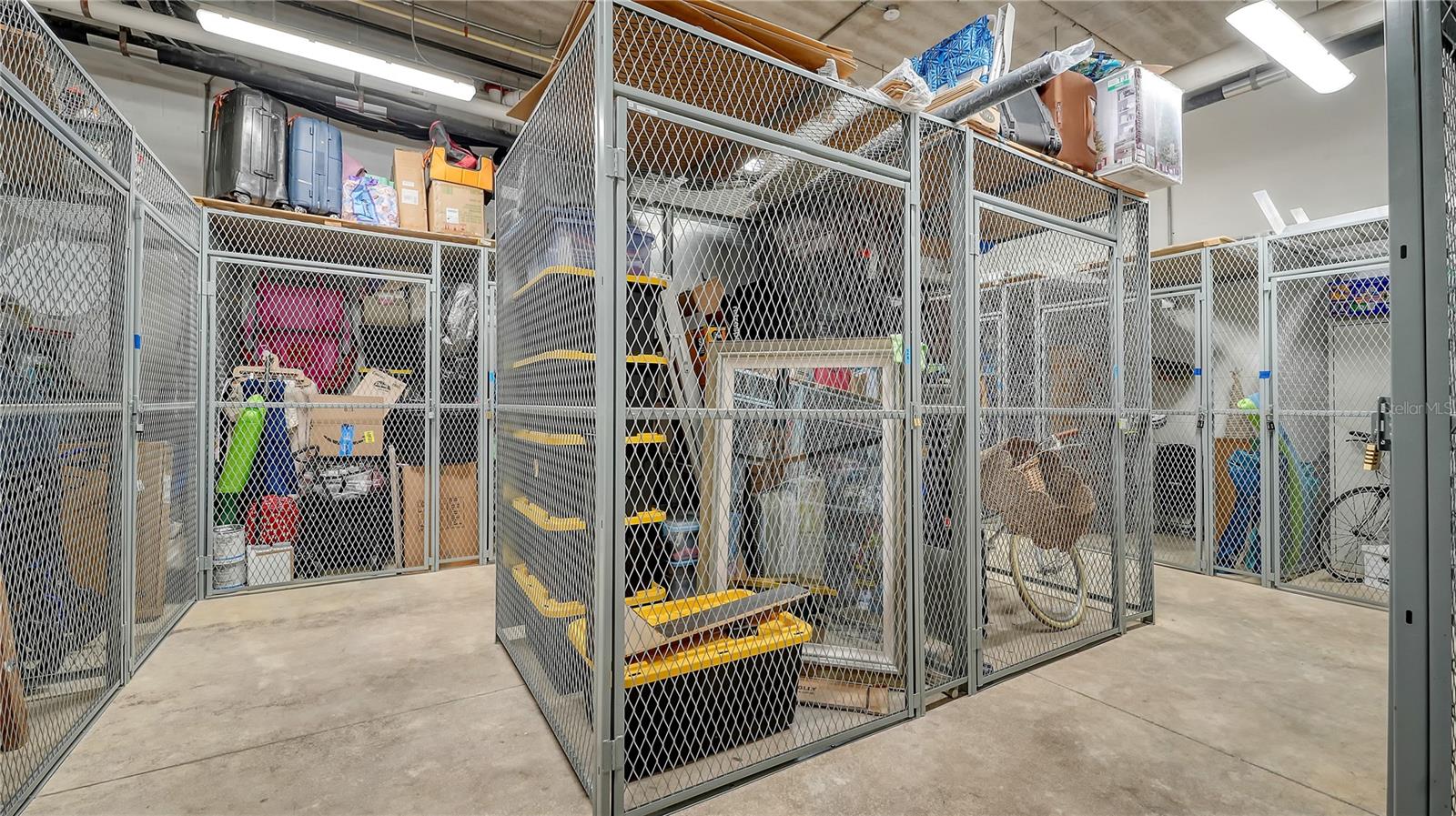 ORANGE CLUB CONDOS - Residential