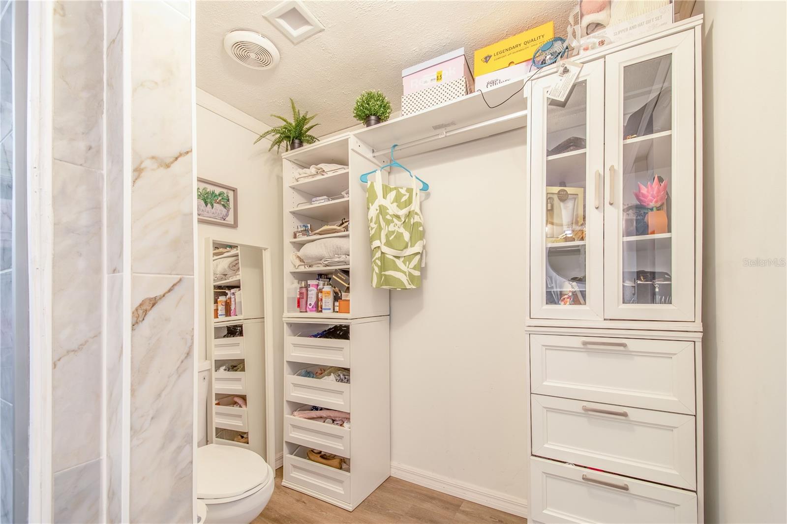 INWOOD - Residential