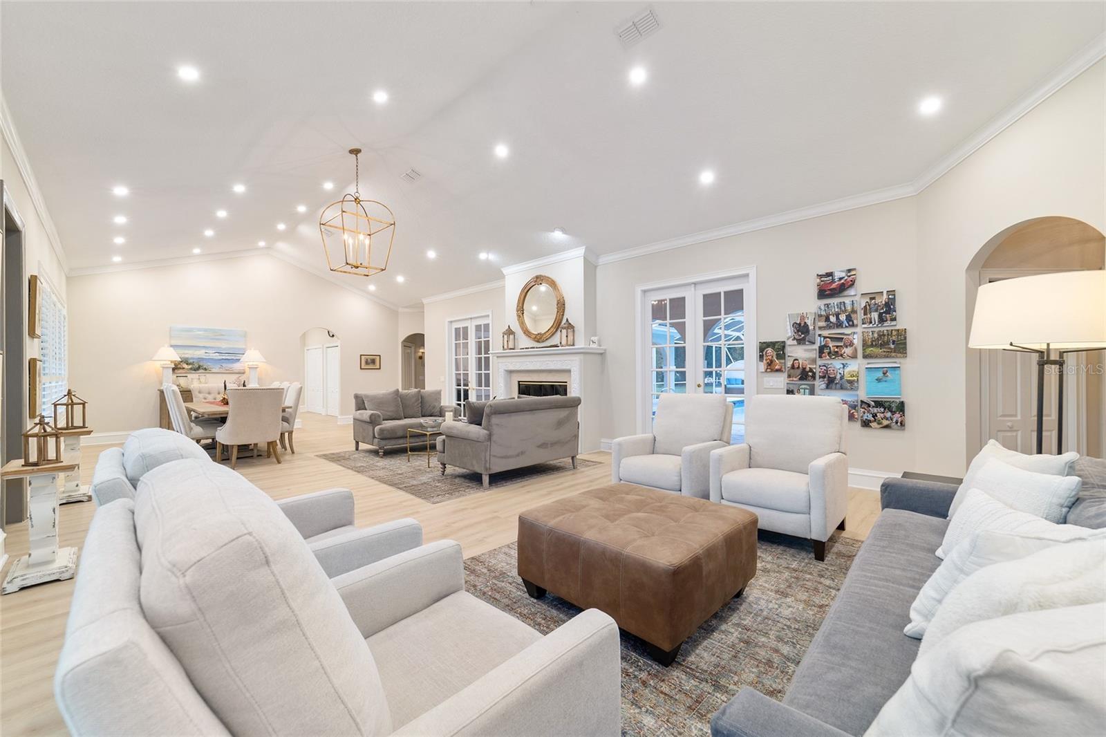 COUNTRY CLUB/OCALA UN 01 - Residential