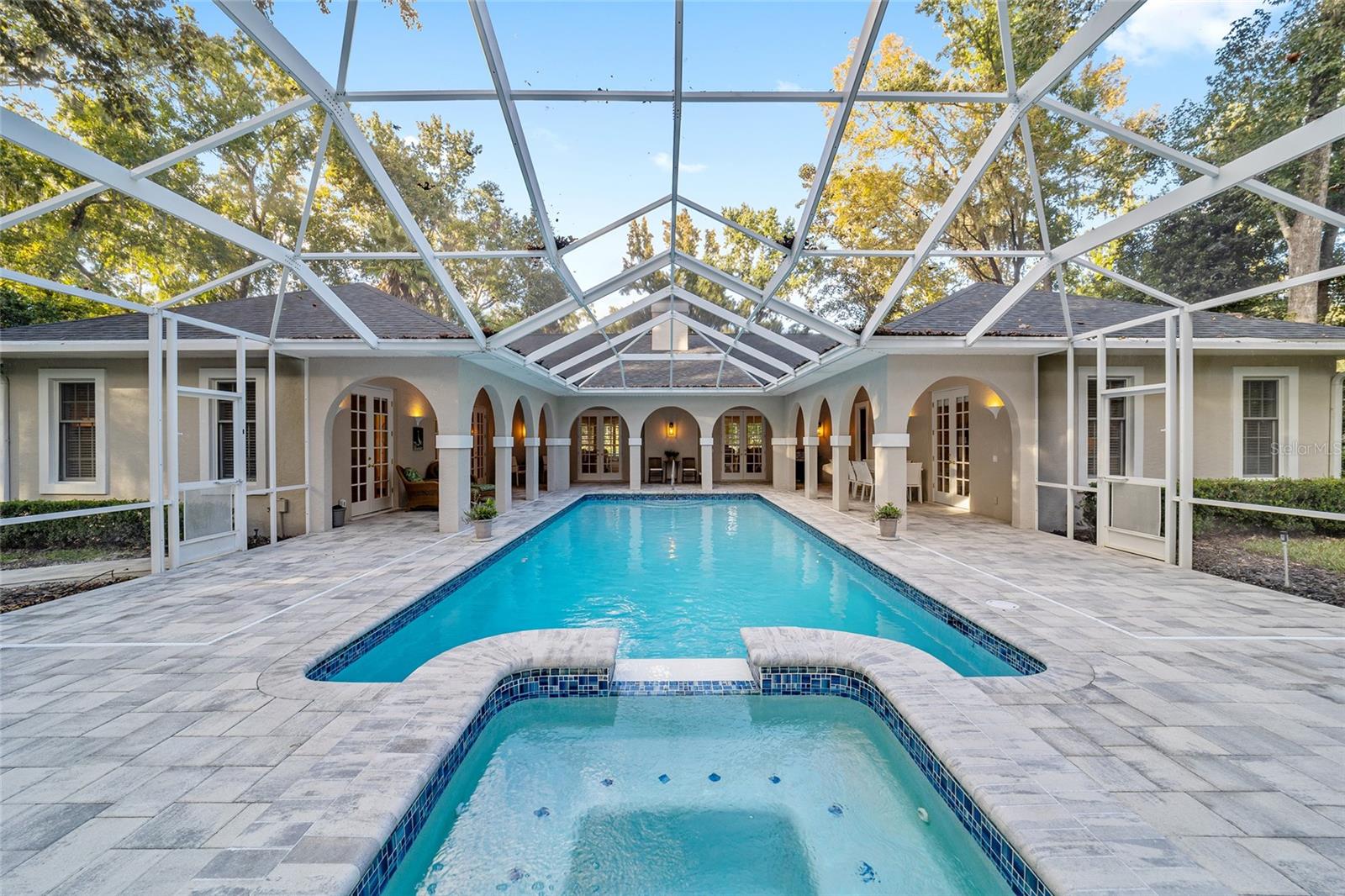 COUNTRY CLUB/OCALA UN 01 - Residential