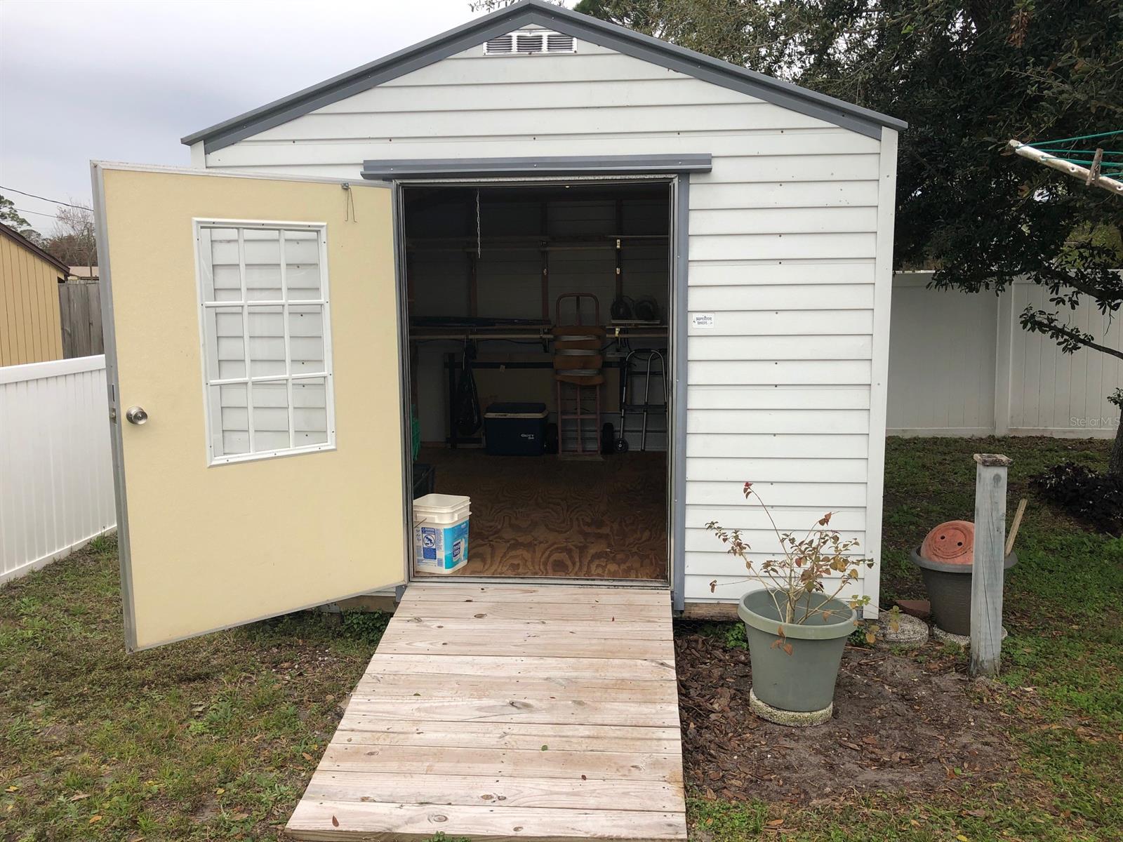 Florida Shores 01 - Residential