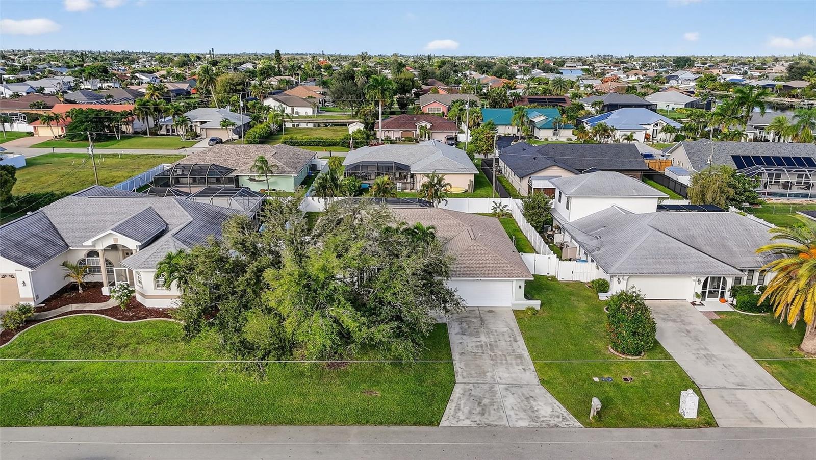 CAPE CORAL - Residential