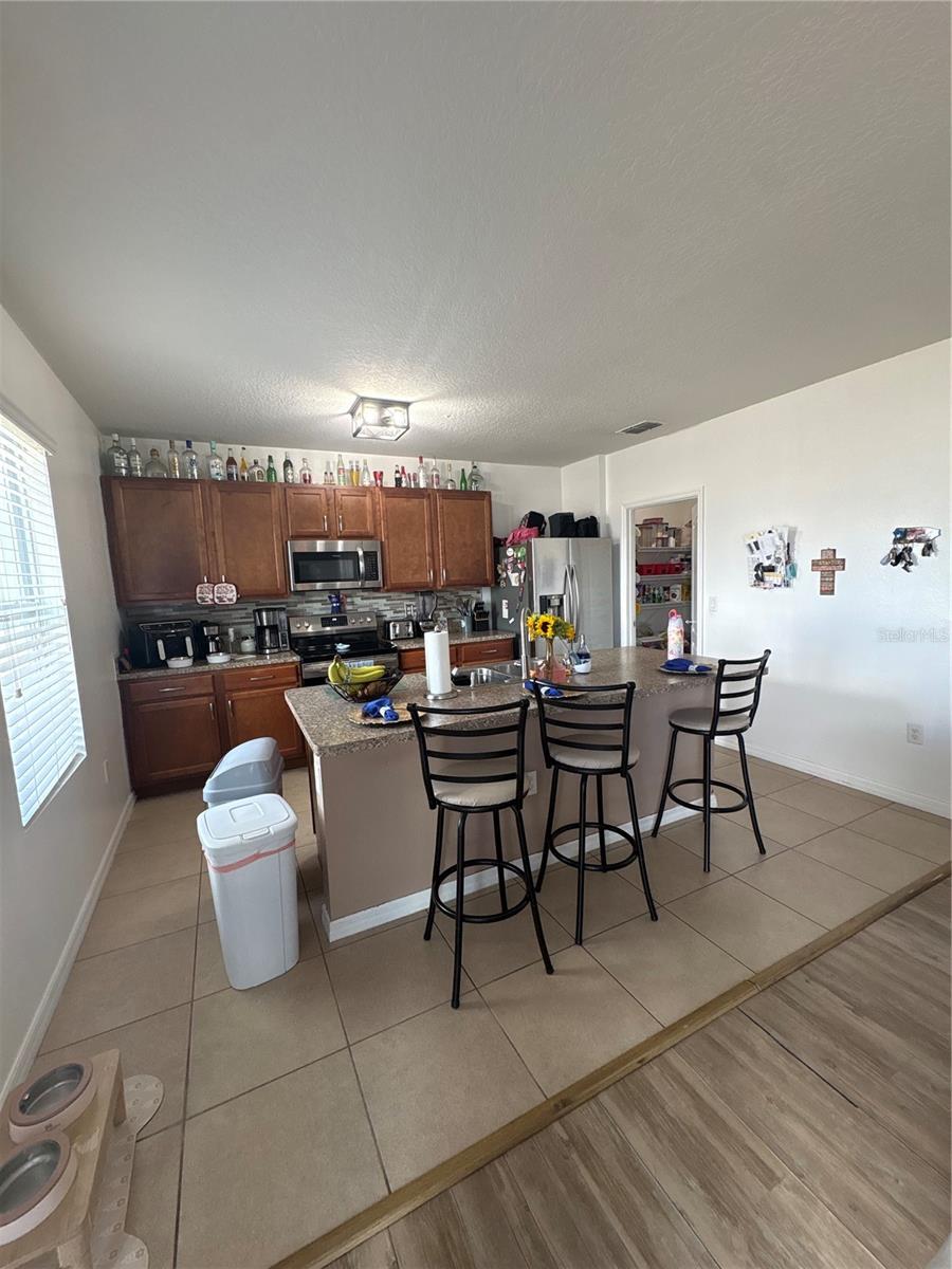 LAKESIDE LANDINGS PH 01 - Residential