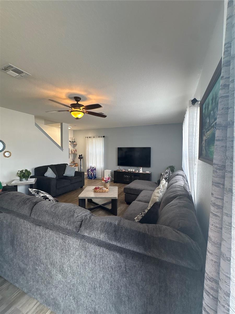 LAKESIDE LANDINGS PH 01 - Residential
