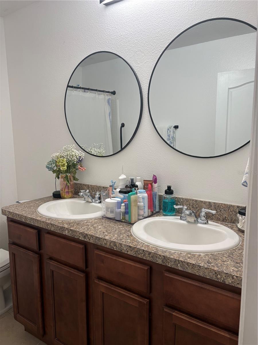LAKESIDE LANDINGS PH 01 - Residential