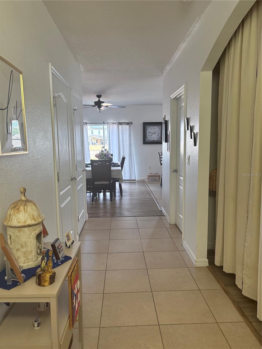 LAKESIDE LANDINGS PH 01 - Residential