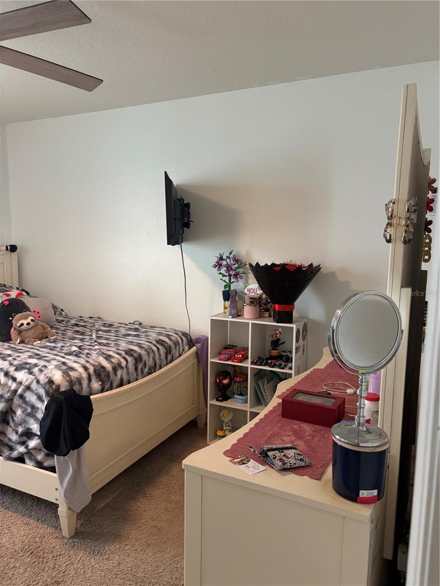 LAKESIDE LANDINGS PH 01 - Residential