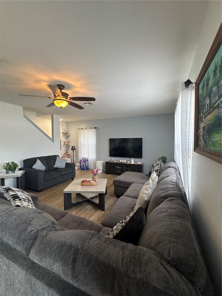 LAKESIDE LANDINGS PH 01 - Residential