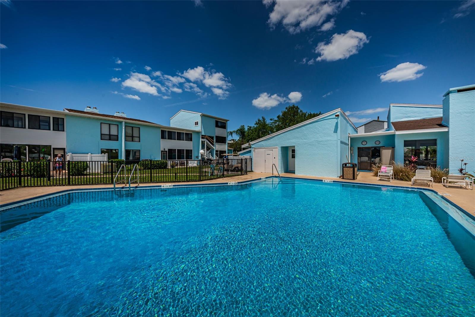 WINDRUSH COVE PH 1 CONDO - Residential