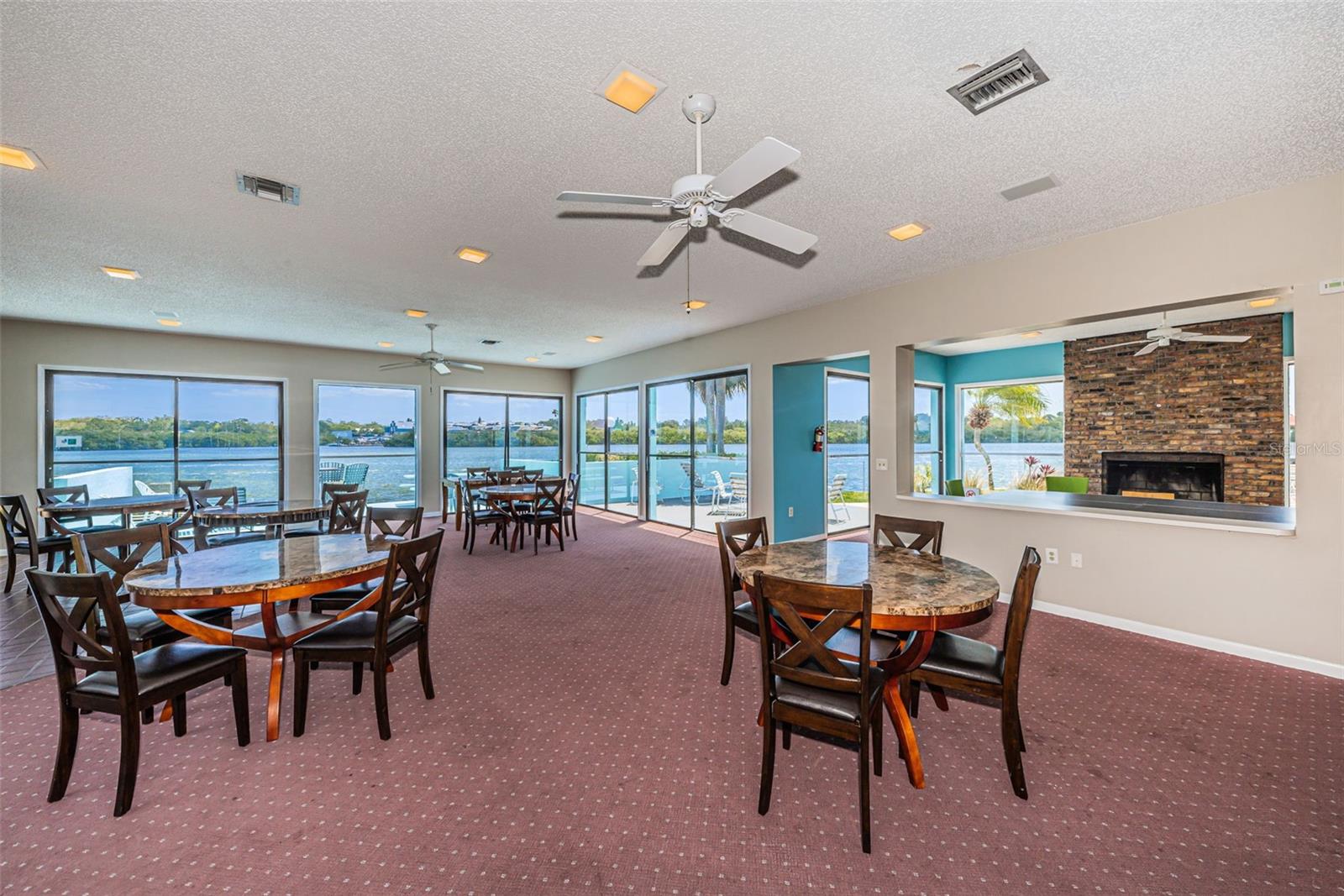 WINDRUSH COVE PH 1 CONDO - Residential