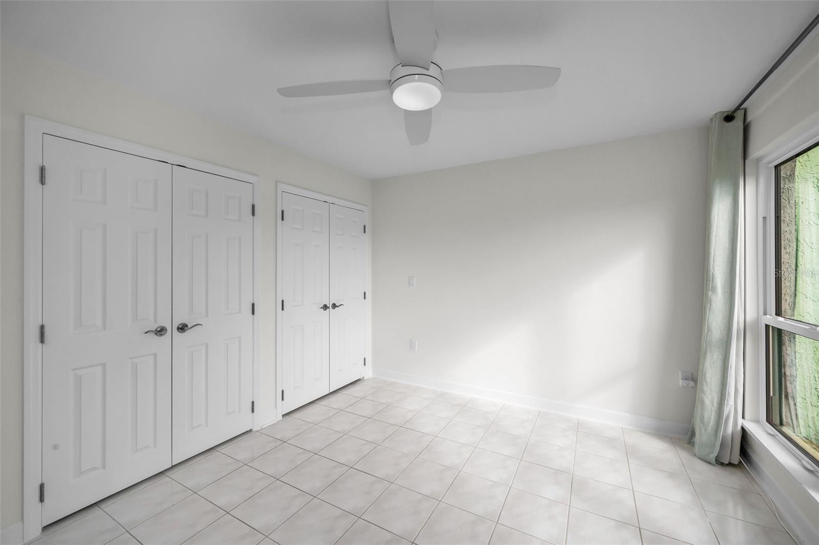 WINDRUSH COVE PH 1 CONDO - Residential