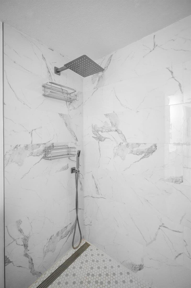 WINDRUSH COVE PH 1 CONDO - Residential