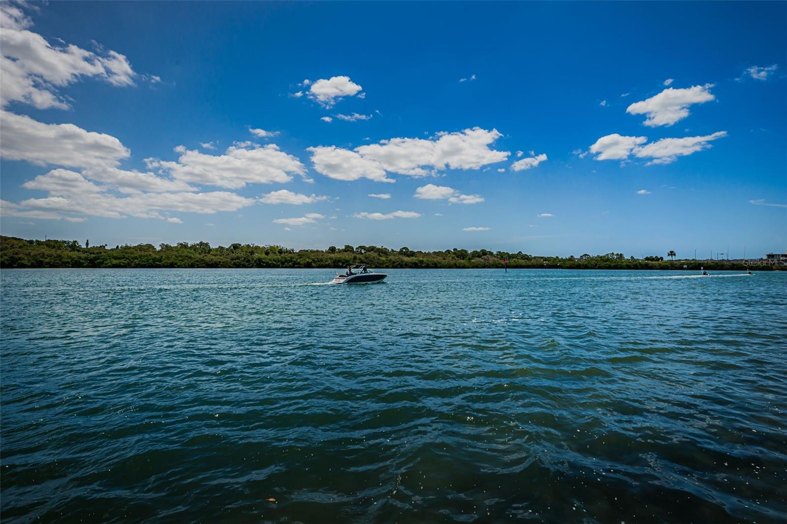 WINDRUSH COVE PH 1 CONDO - Residential