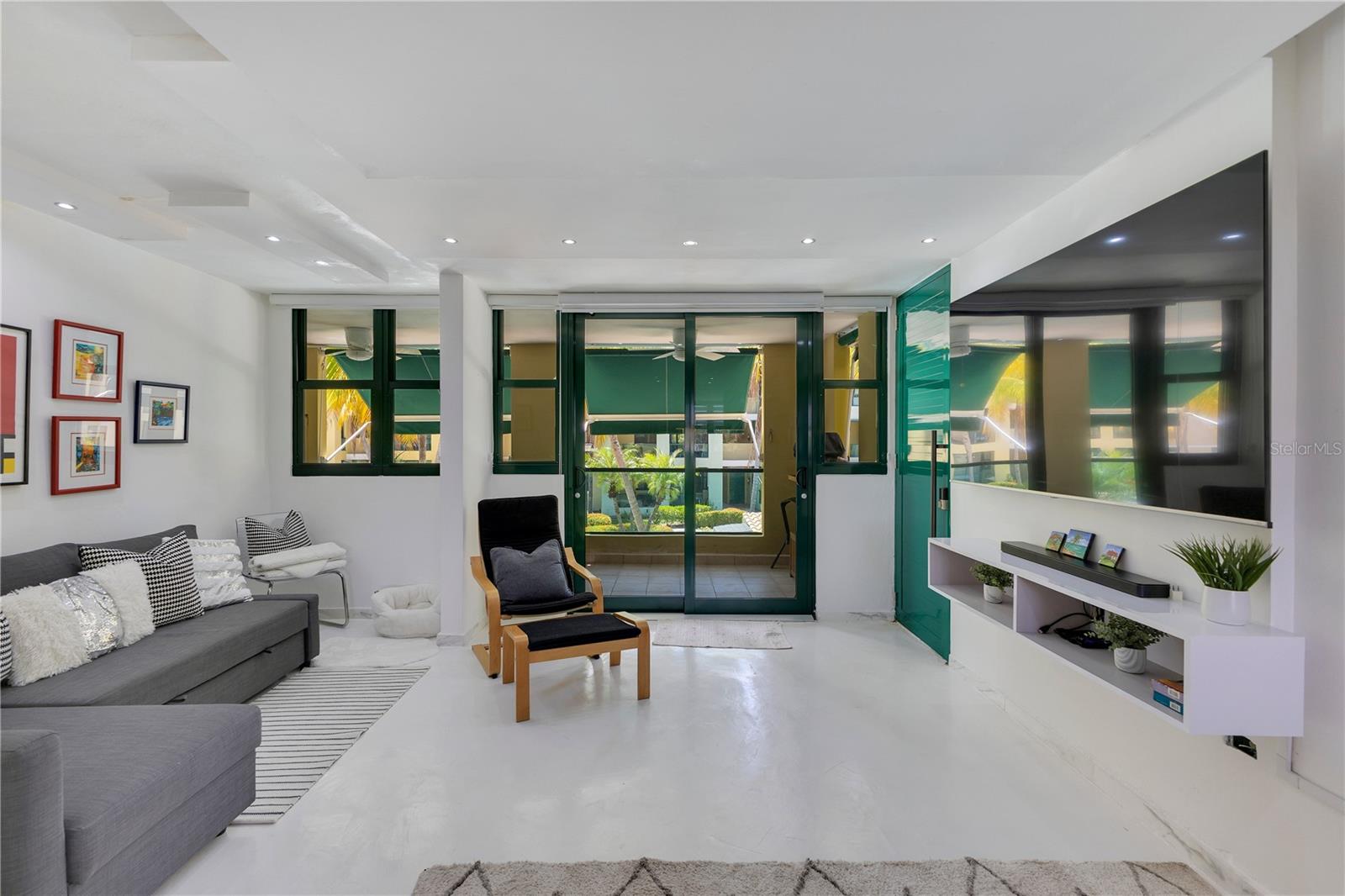 Carr 187 COND. AQUATIKA PARADISE Apt. 2402