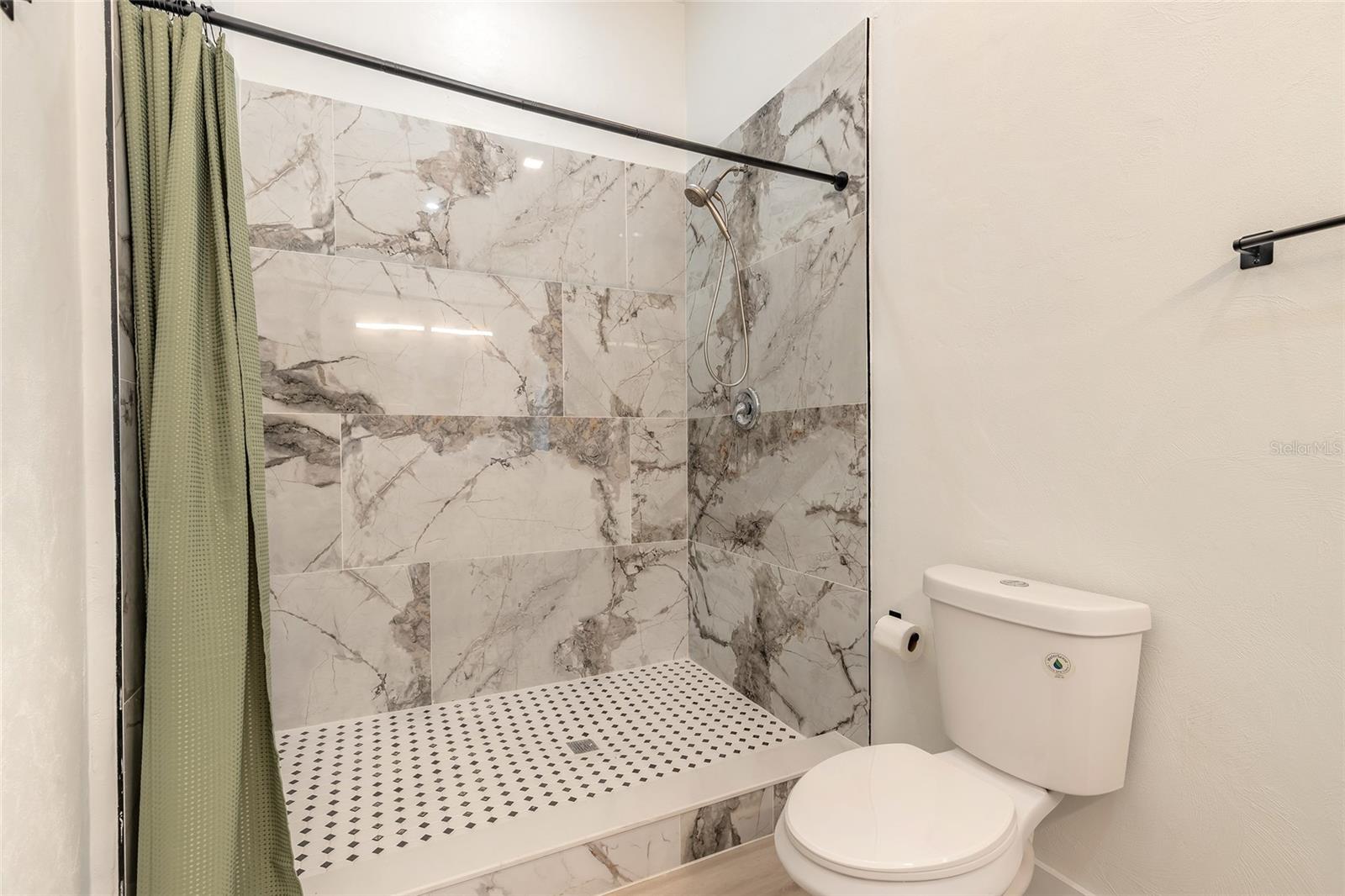 HAMLIN RESUB - Residential