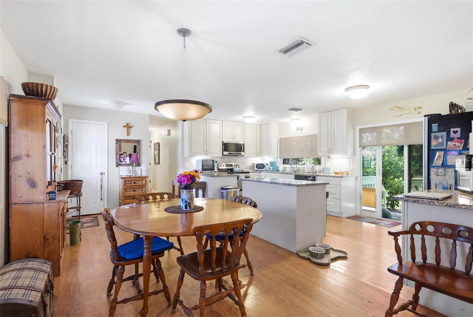 WELLINGTON ACRES - Residential