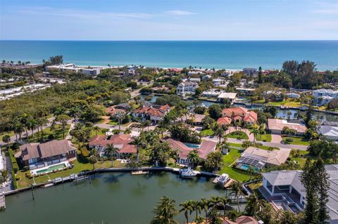 A home in LONGBOAT KEY