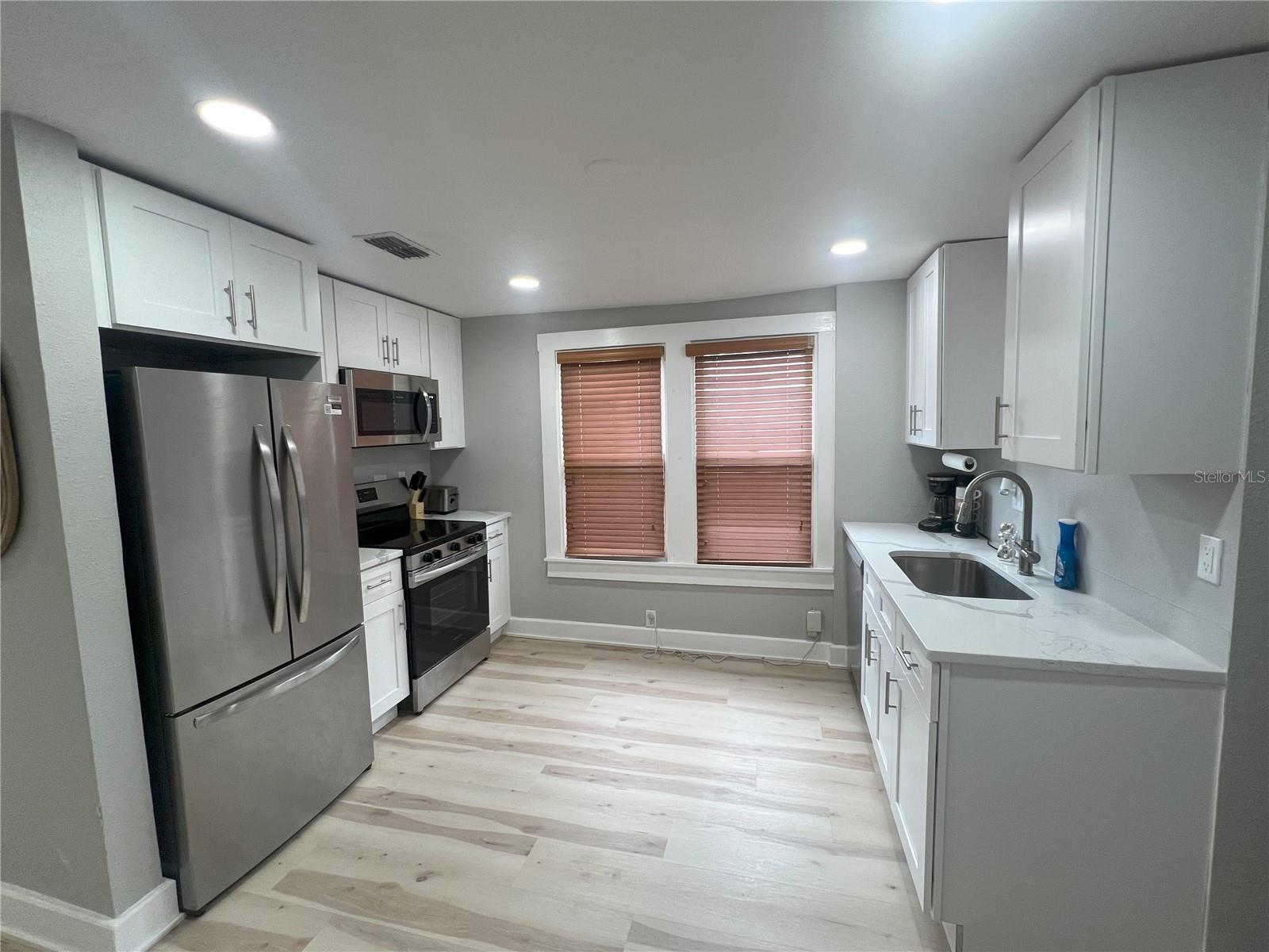 BEN HUR - Residential Lease