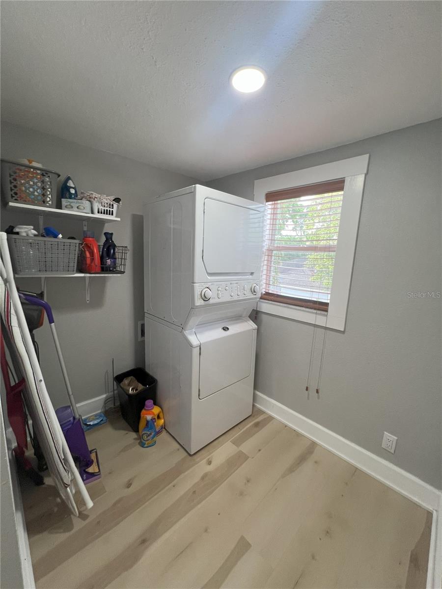 BEN HUR - Residential Lease