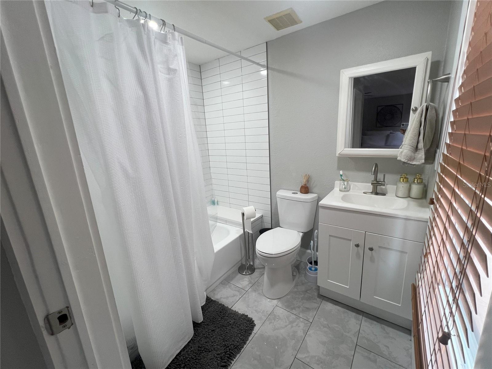 BEN HUR - Residential Lease