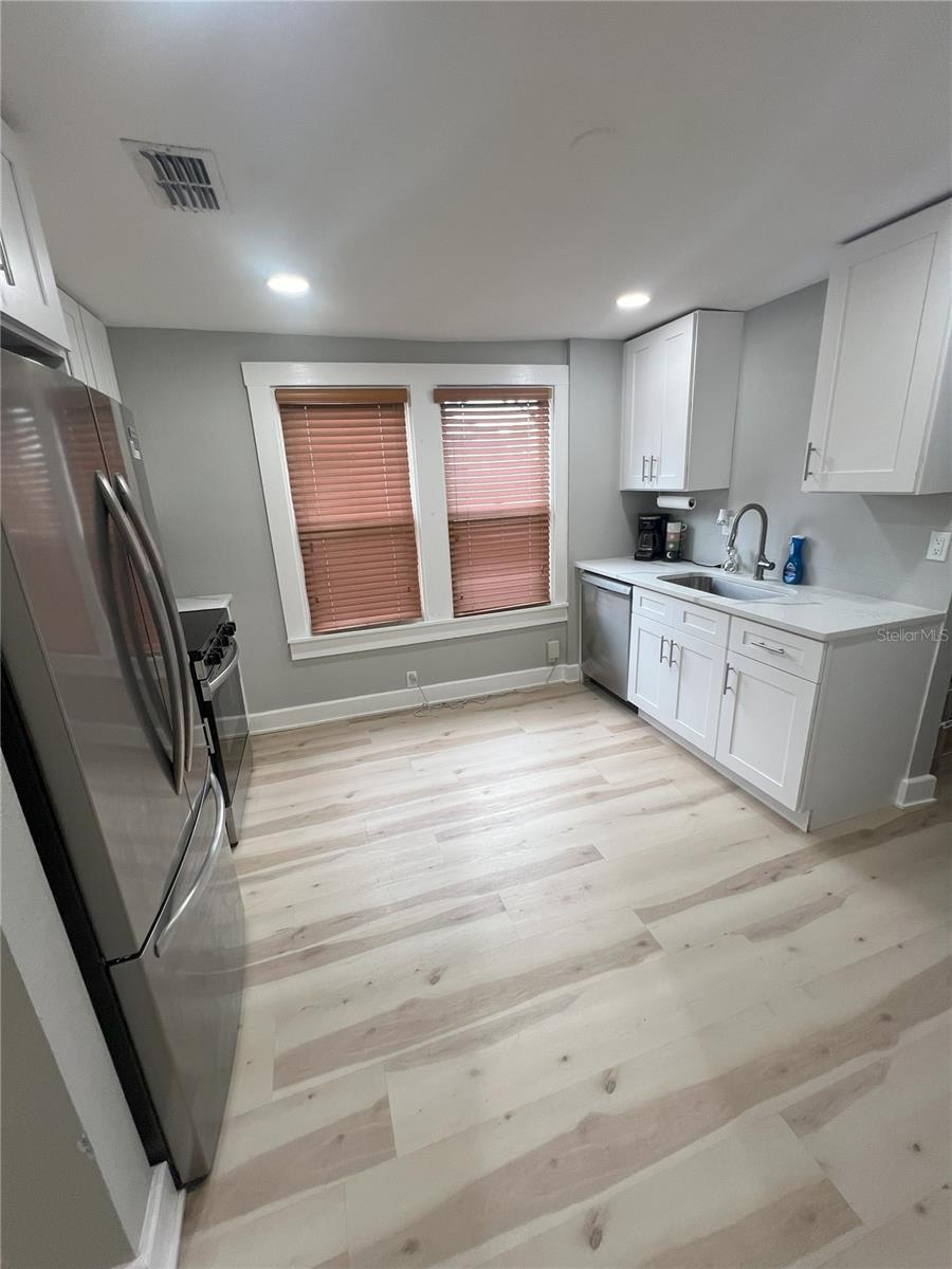 BEN HUR - Residential Lease