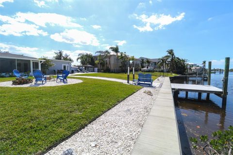 817 BLUE HERON BOULEVARD RUSKIN FL 33570