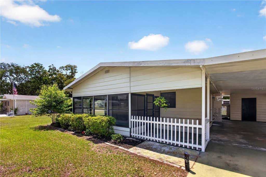 Photo of 8972 SW 103rd Lane, Ocala, FL 34481 (MLS # GC541097)