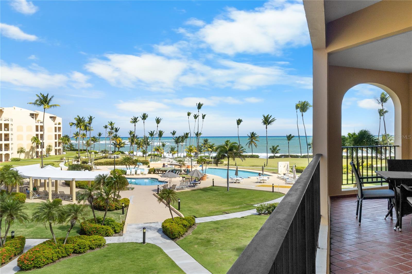 CRESCENT BEACH - Residential