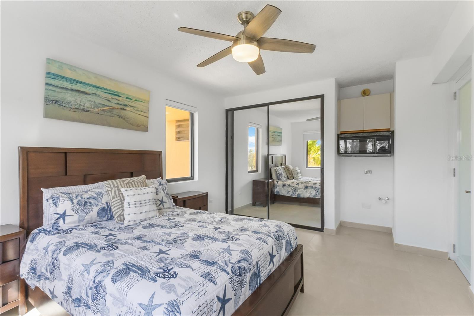 CRESCENT BEACH - Residential