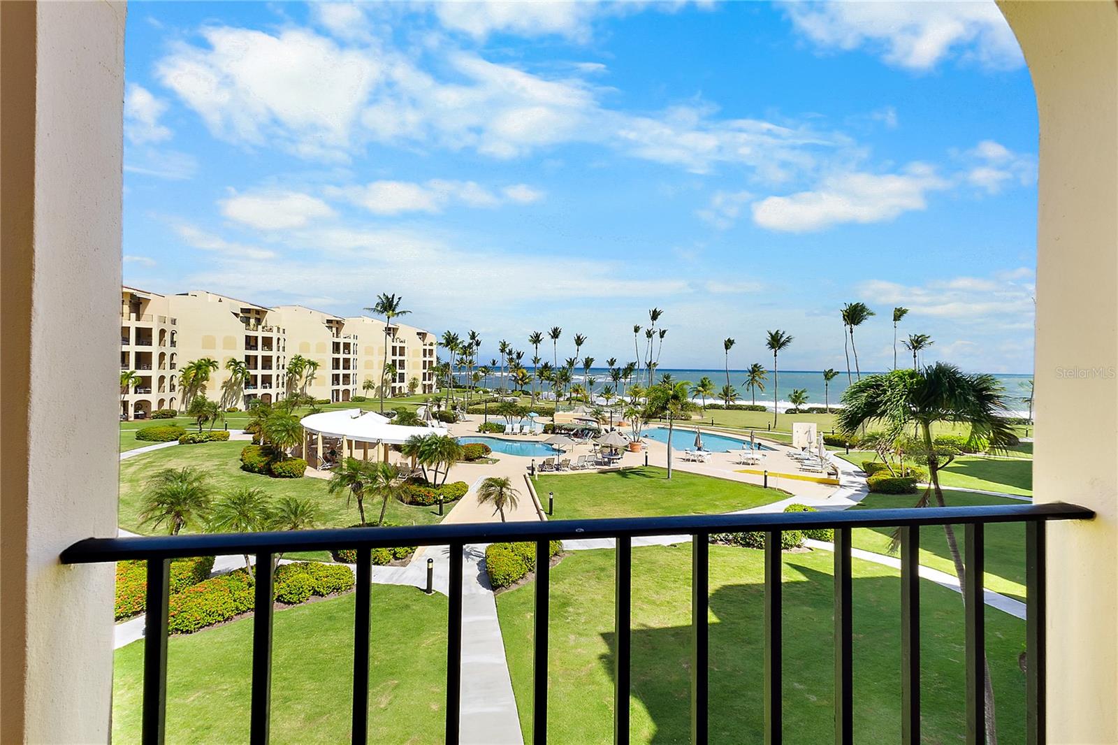 CRESCENT BEACH - Residential