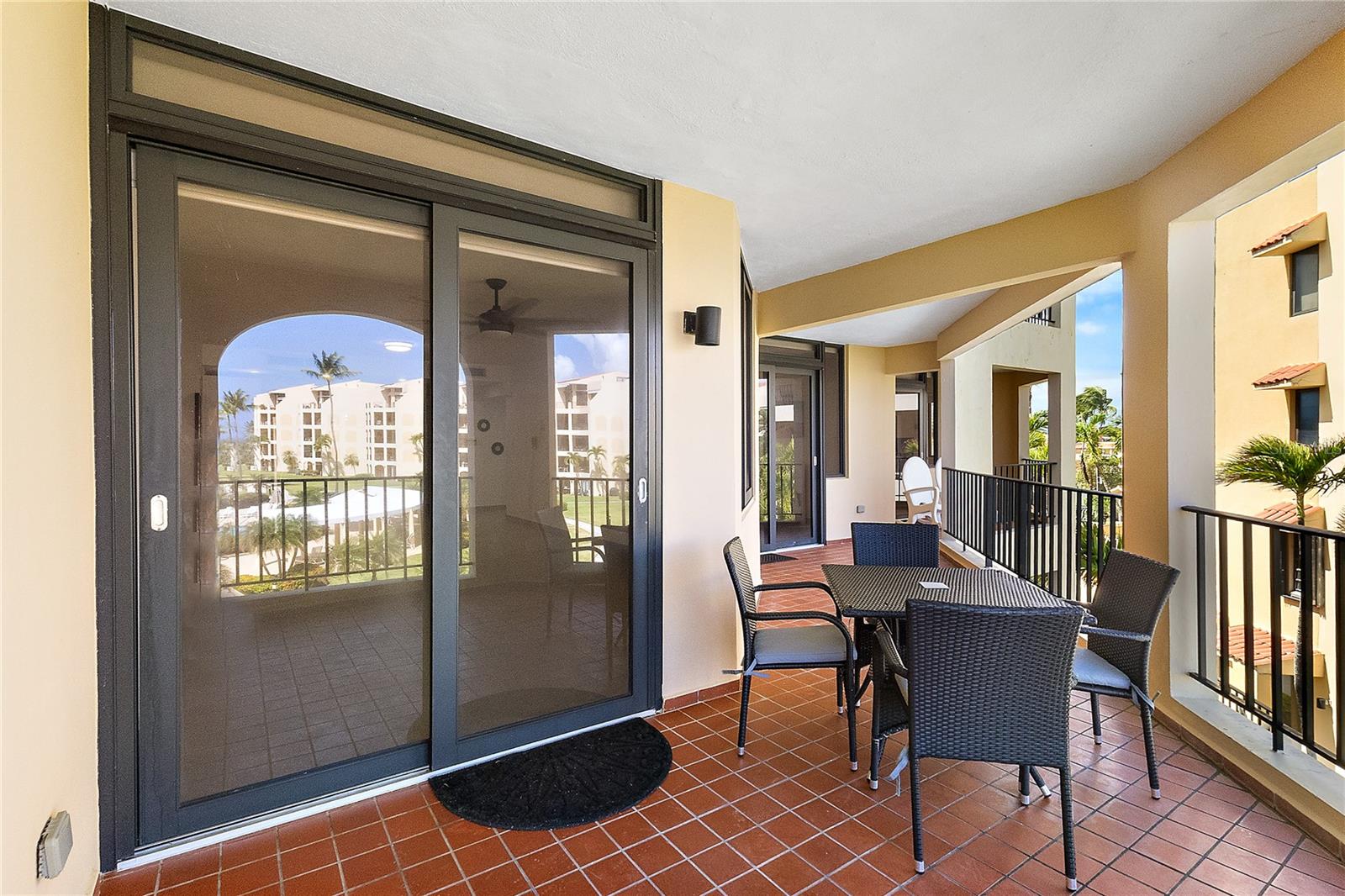 CRESCENT BEACH - Residential