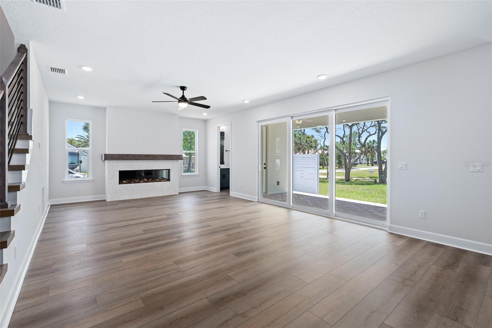 MICKLER'S WINDANTIDE - Residential