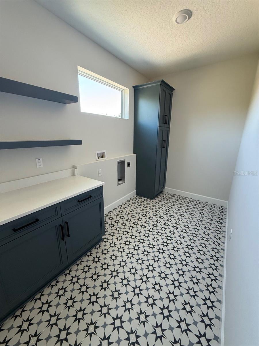 MICKLER'S WINDANTIDE - Residential