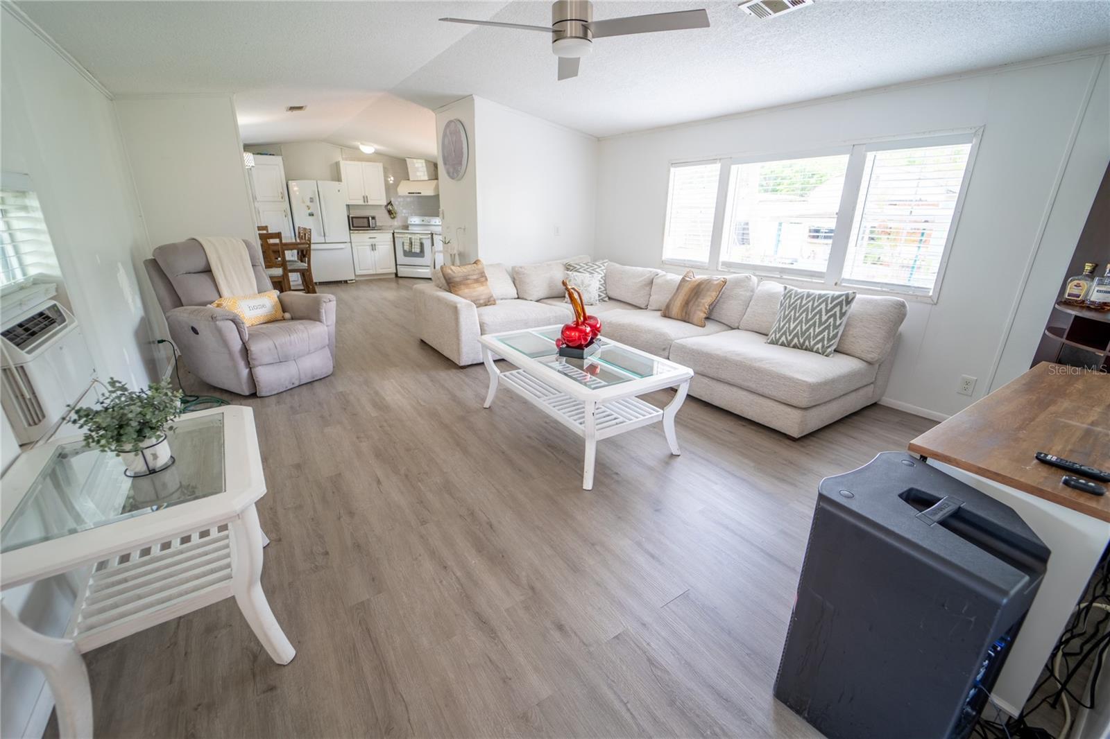 TROPICAL ACRES SOUTH UNIT 4 - Residential