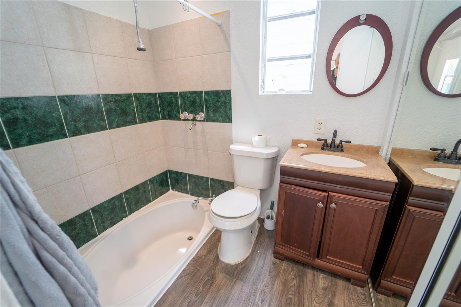 TROPICAL ACRES SOUTH UNIT 4 - Residential