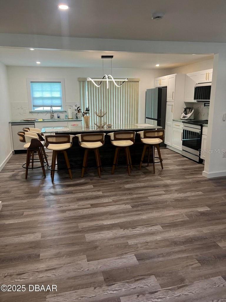 SHADY OAKS - Residential